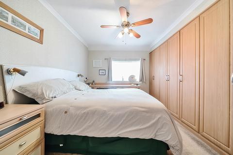 15 Acacia Avenue, Ruislip, HA4 8RQ