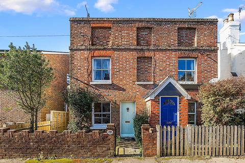 2 bedroom semi-detached house for sale, Castle Street, Southborough, TN4