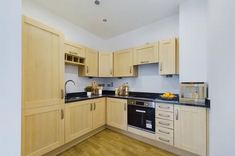 2 bedroom flat for sale, Cavendish House, Hough Green