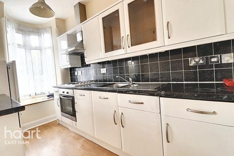 2 bedroom flat for sale, Sixth Avenue, London