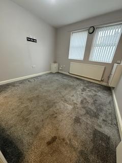 2 bedroom flat to rent, Liscard Road, Wallasey CH44