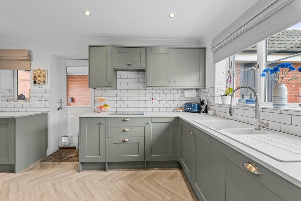 Monarchs Road, Sutterton, Boston, PE20 4 bed link detached house for