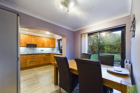 4 bedroom detached house for sale, Northbrook Copse, Bracknell, Berkshire, RG12