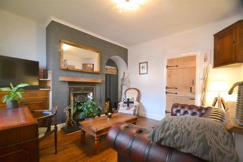 2 bedroom terraced house for sale, Belmont Road