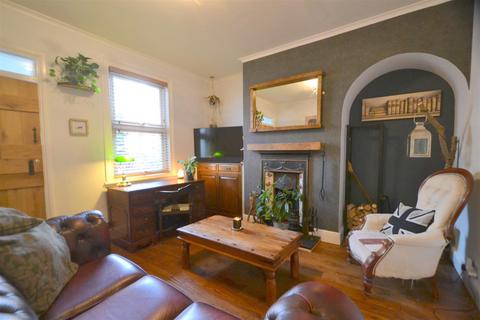 2 bedroom terraced house for sale, Belmont Road