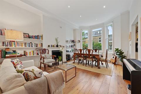 2 bedroom flat for sale, Addison Gardens, London W14