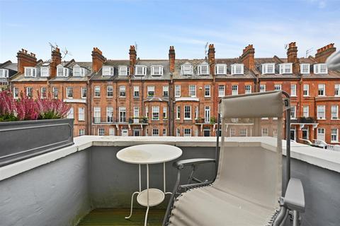 2 bedroom flat for sale, Addison Gardens, London W14