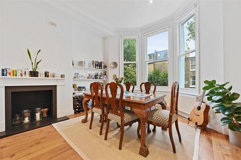 2 bedroom flat for sale, Addison Gardens, London W14