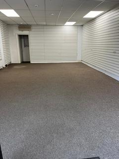 Shop to rent, Wokingham, Berkshire