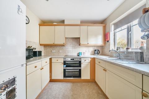 1 bedroom flat for sale, York Road, Woking, Surrey, GU22