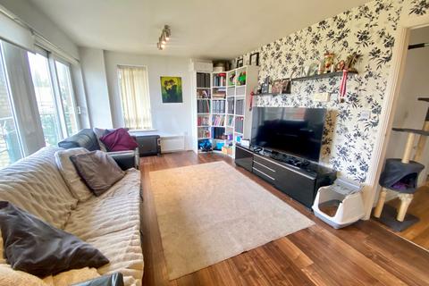 2 bedroom flat for sale, Forty Lane, Wembley, HA9