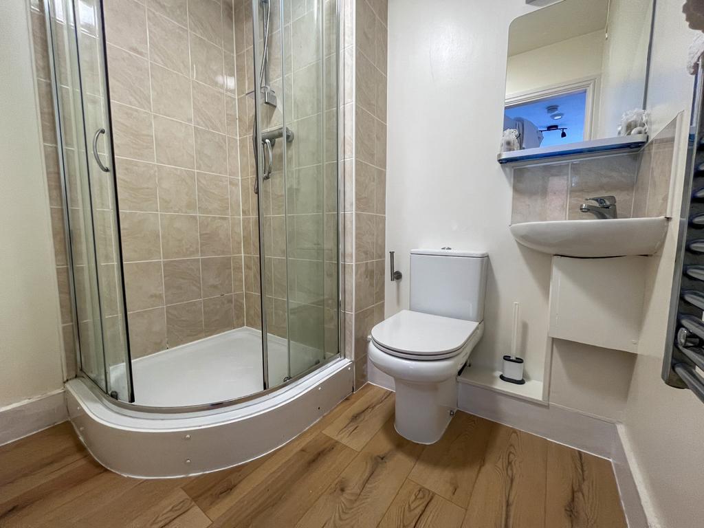 Shower Ensuite