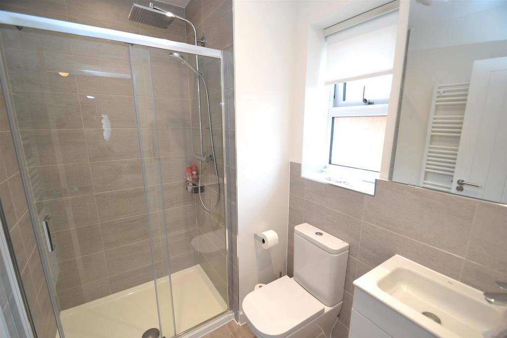 En Suite Shower Room.JPG