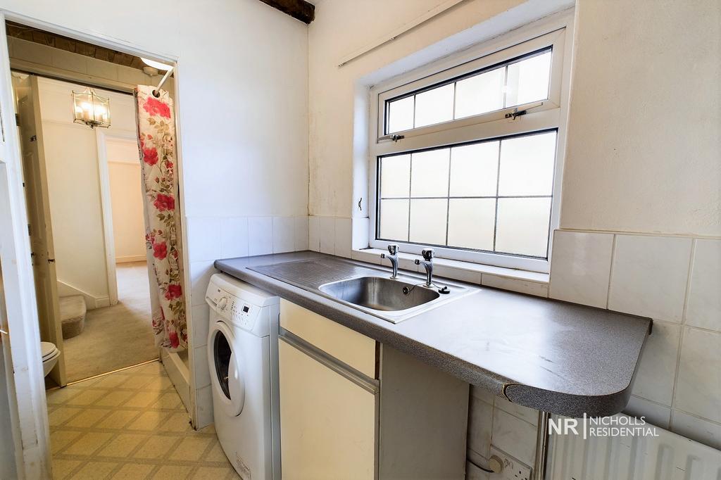 Utility Room & Shower