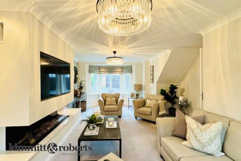 24 Marsdon Way, Seaham, SR7 7WX