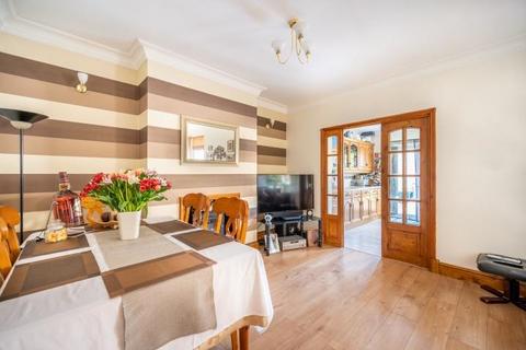 20 Meadow Way, Wembley, HA9 7LG