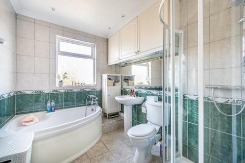 20 Meadow Way, Wembley, HA9 7LG