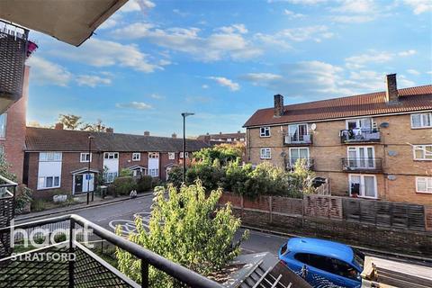 2 bedroom flat to rent, Anne Street - Plaistow - E13