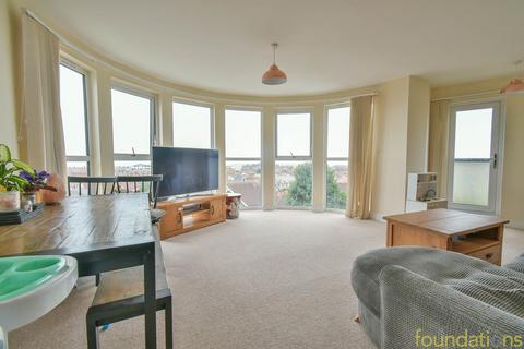 2 bedroom flat for sale, Buckhurst Road, Bexhill-on-Sea, TN40