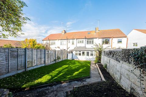 3 bedroom terraced house for sale, Brooklands Avenue, Leigh-on-sea, SS9