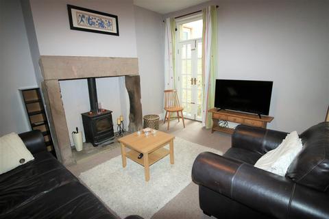 4 bedroom private hall to rent, Balmoral Road, Lancaster LA1