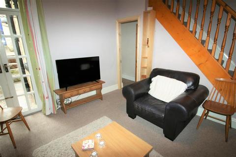 4 bedroom private hall to rent, Balmoral Road, Lancaster LA1