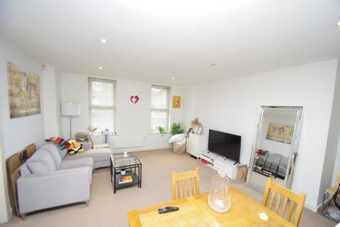 1 bedroom apartment to rent, North West Apartments, Woodford Road, WATFORD, WD17