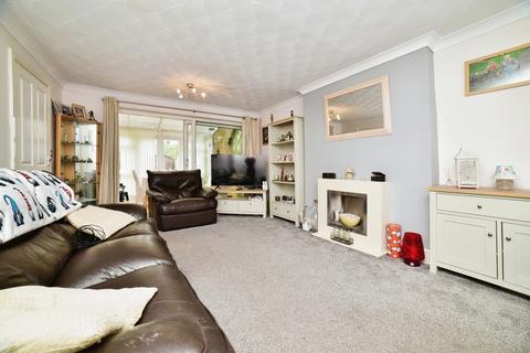 4 bedroom semi-detached bungalow for sale, Station Road, Brough HU15