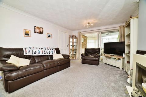 4 bedroom semi-detached bungalow for sale, Station Road, Brough HU15