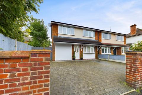 3 bedroom semi-detached house for sale, Kidderminster DY10