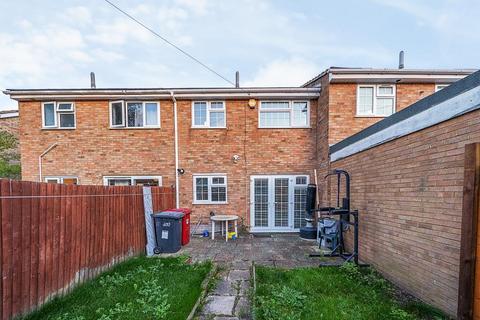 3 bedroom terraced house to rent, Slough,  Berkshire,  SL2