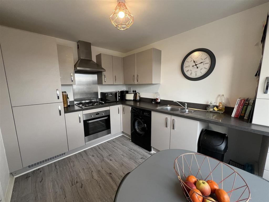 KITCHEN &amp; DINER