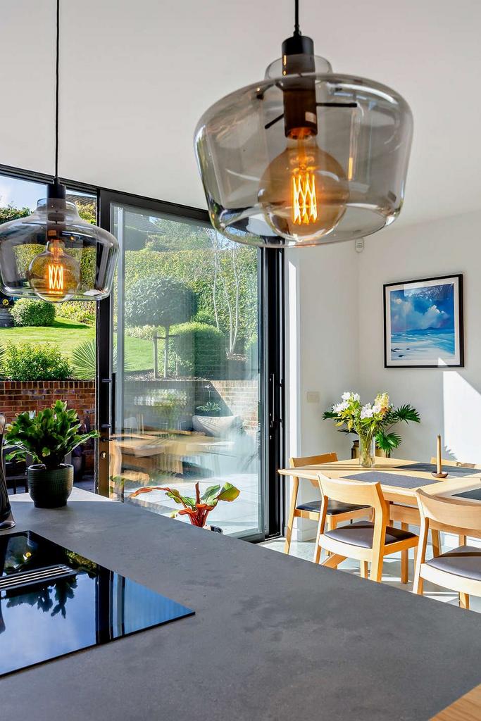 Kitchen/Dining Area