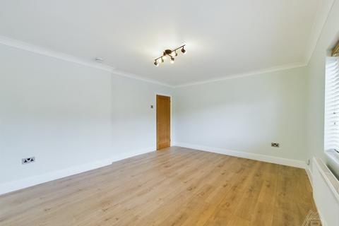 14 Broxburn Drive, South Ockendon, RM15 5QL
