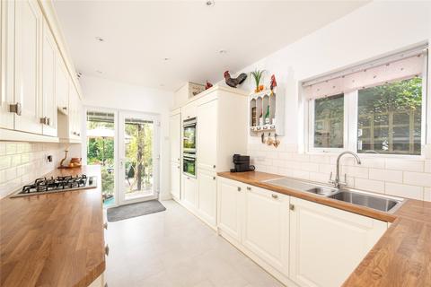 4 bedroom detached house for sale, Beresford Road, Bedford, Bedfordshire, MK40