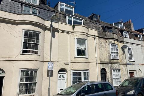 1 bedroom apartment to rent, Crescent Street, Weymouth