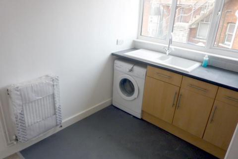 1 bedroom apartment to rent, Crescent Street, Weymouth