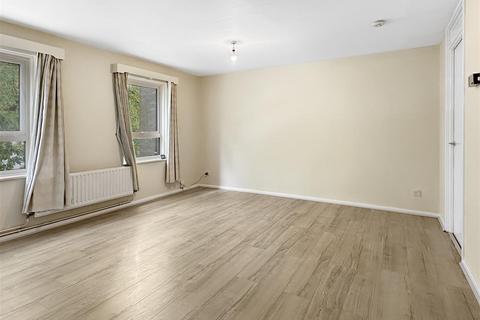 2 bedroom flat for sale, Wenvoe Close, Cherry Hinton CB1