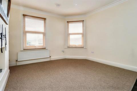 1 bedroom flat for sale, Convenient location close to Clevedon Town Centre