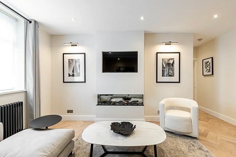 2 bedroom mews to rent, Spear Mews, London, Royal Borough of Kensington and Chelsea, SW5