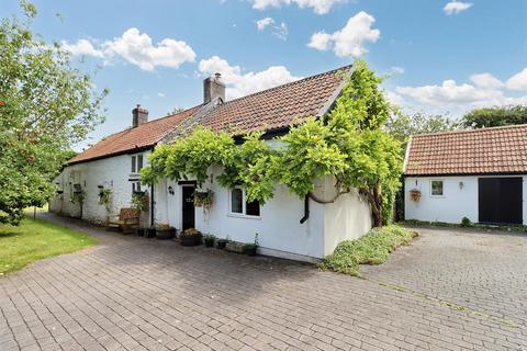 4 bedroom detached house for sale, Period cottage nestled away close to Clevedon Town Centre