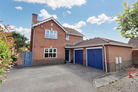 4 bedroom detached house for sale, Level walk to Portishead High Street