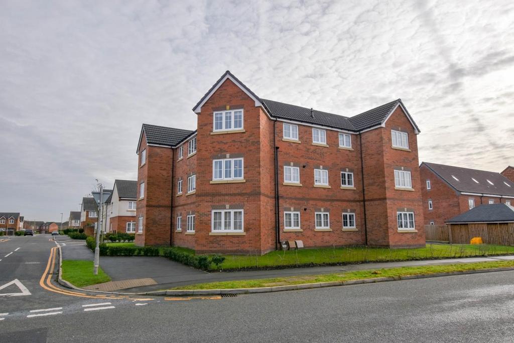 Elvington Court, Lakenheath Crescent... 2 bed apartment for sale £116,000
