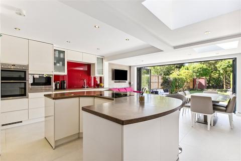 4 bedroom terraced house for sale, Melody Road, SW18