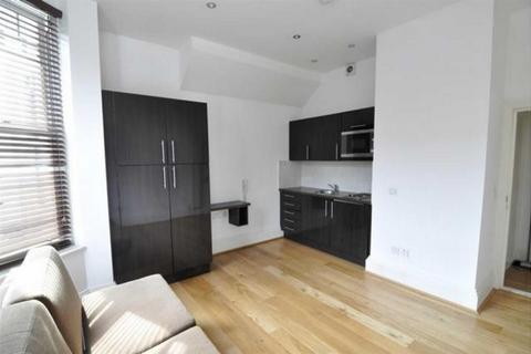 Studio to rent, Inglewood Mansions, West End Lane, West Hampstead