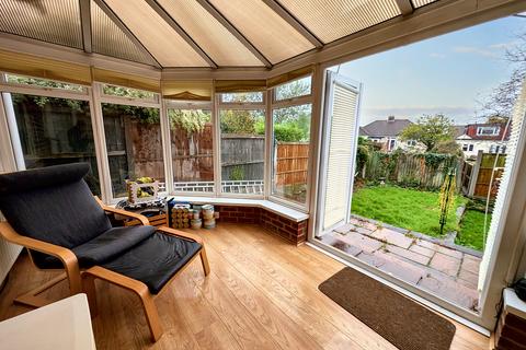 1 Windmill Close, Upminster, RM14 2HD