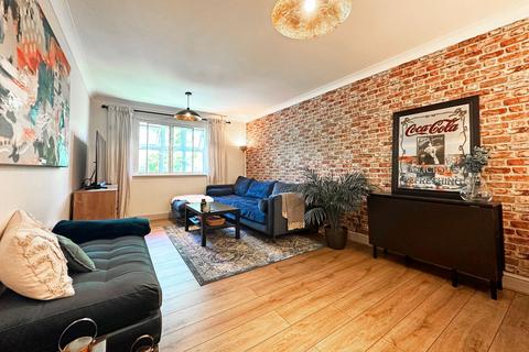 2 bedroom apartment for sale, Poplar Road, Dorridge, B93