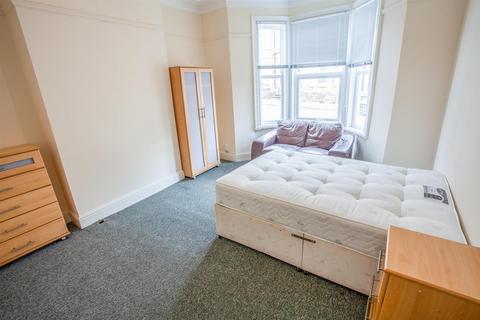 2 bedroom flat to rent, £85pppw - Grosvenor Gardens, Jesmond Vale