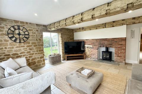 4 bedroom detached house for sale, Waltham Road, Eastwell, Melton Mowbray