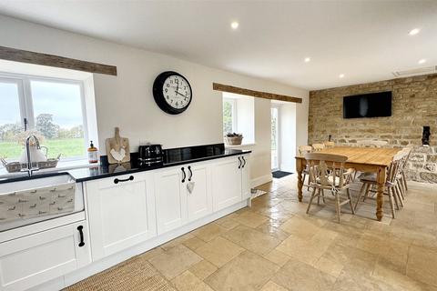 4 bedroom detached house for sale, Waltham Road, Eastwell, Melton Mowbray